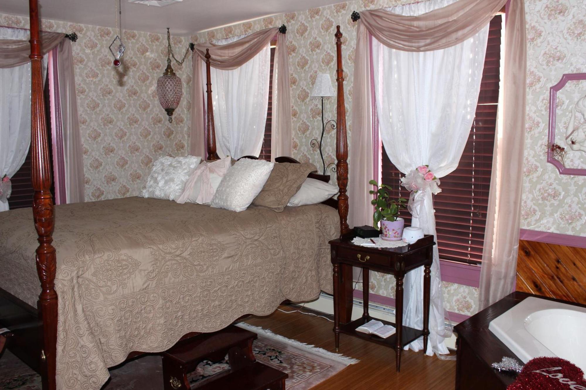 Carriage Stop Bed & Breakfast Palmyra Bagian luar foto