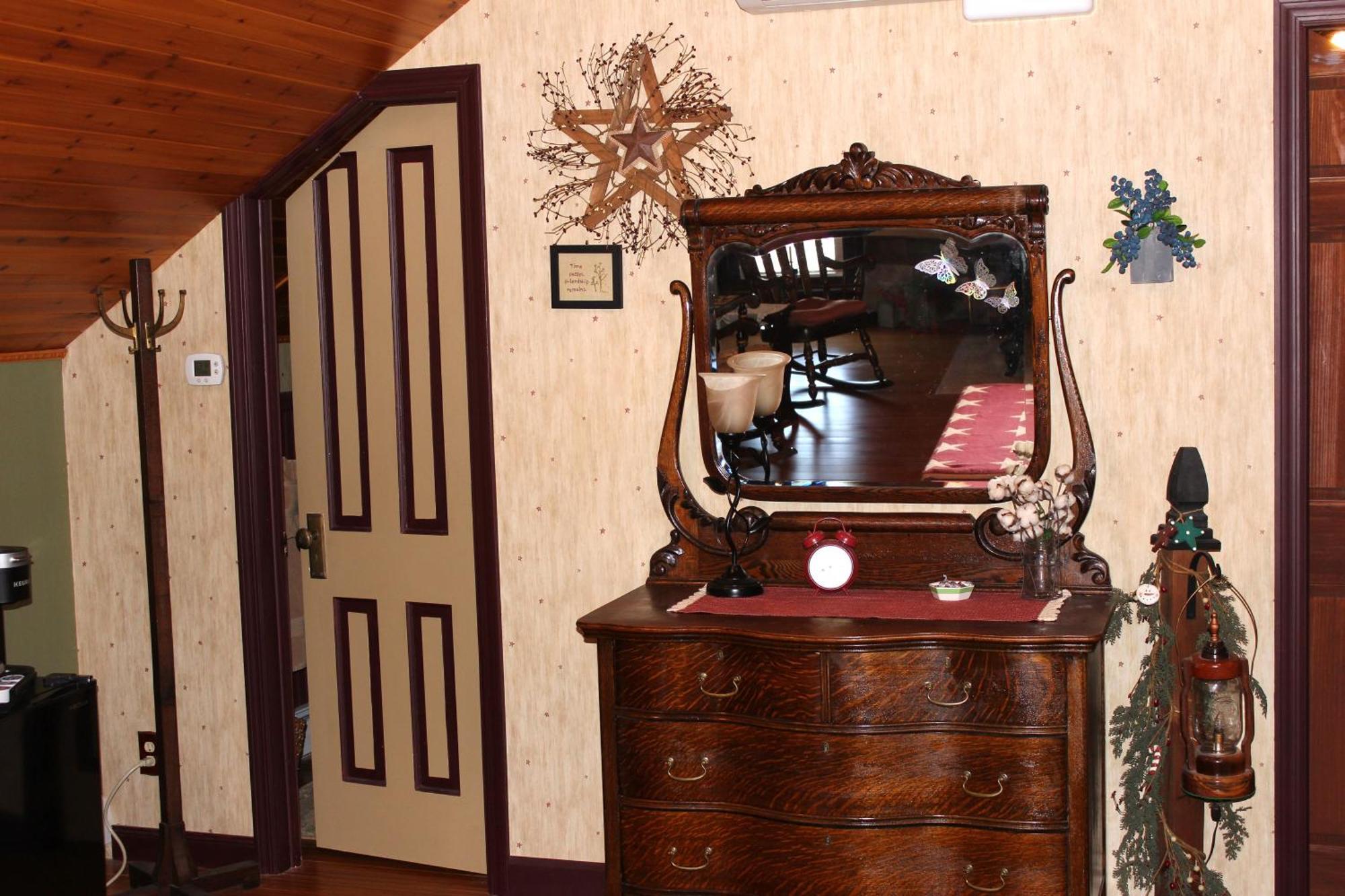 Carriage Stop Bed & Breakfast Palmyra Bagian luar foto
