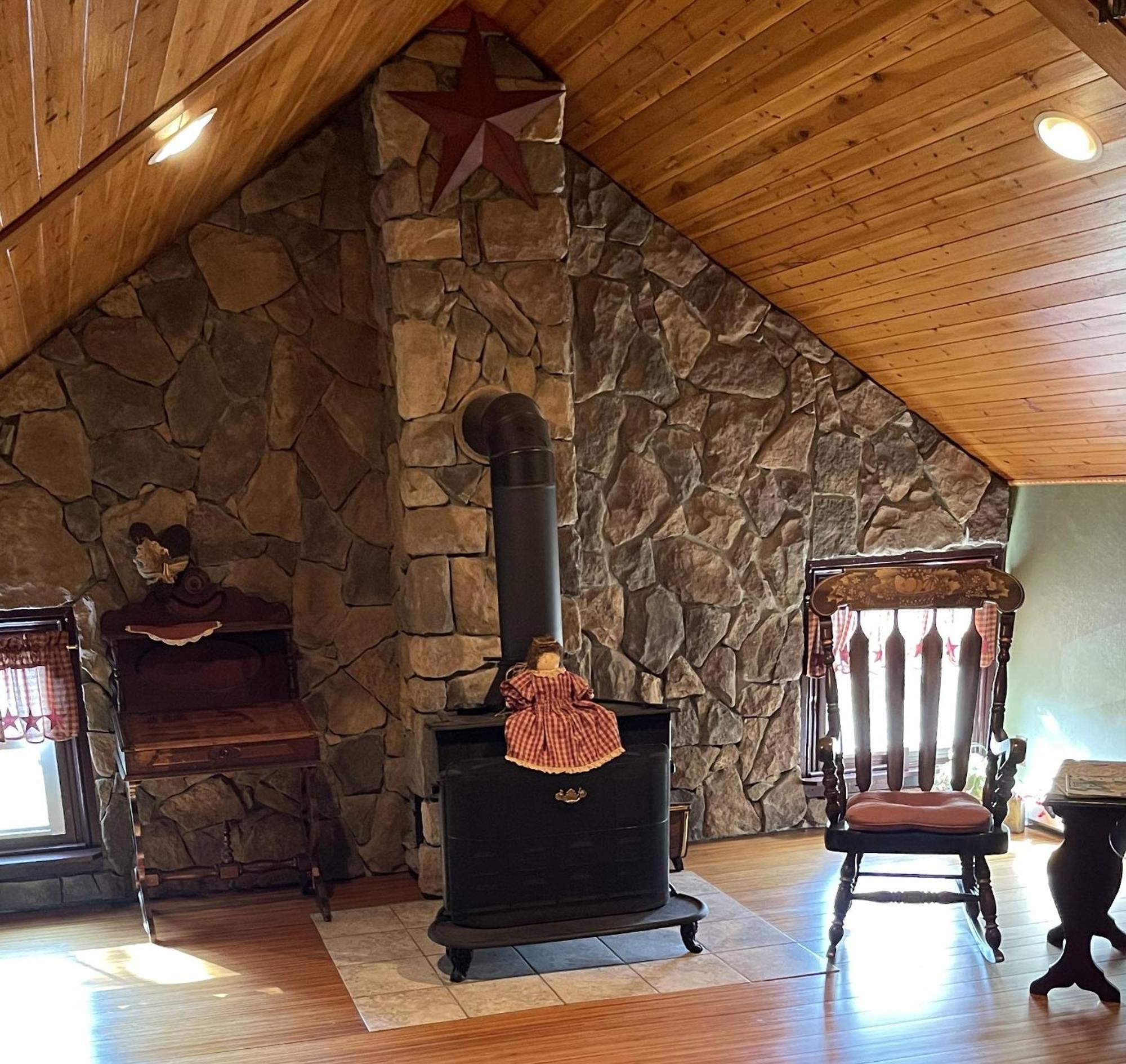 Carriage Stop Bed & Breakfast Palmyra Bagian luar foto